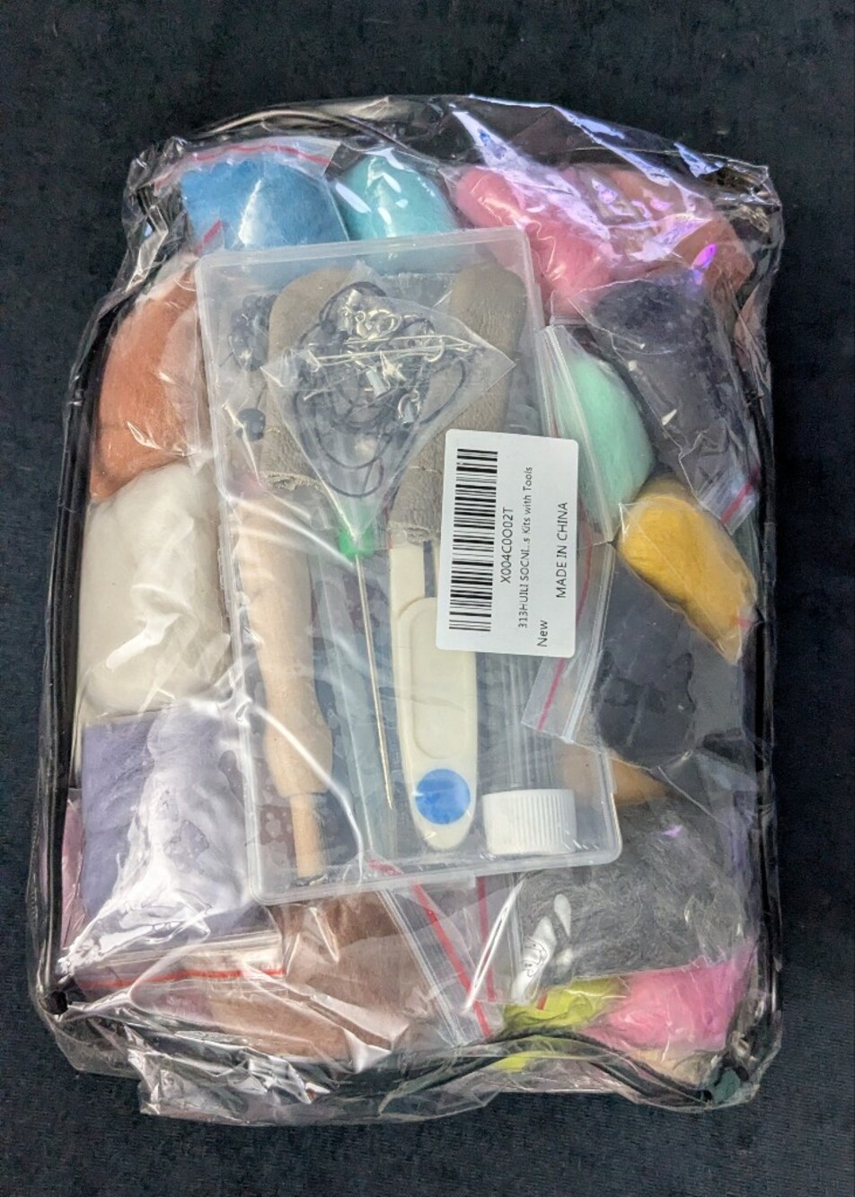 NWT! SOCNITC 70 Colors Needle Felting Kits Needle Felting Supplies with Tools